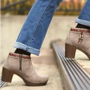 Like new - Dansko Dabney taupe w/ brown suede ankle boots. Too big for me.